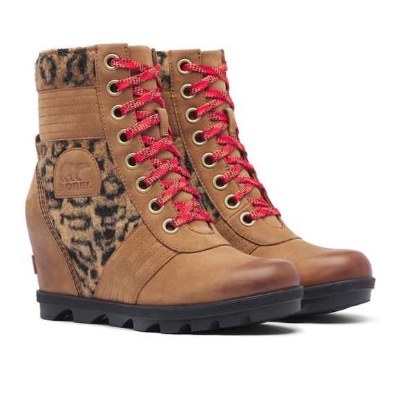 Sorel Lexie Wedge Boot, Size 9 - Picture 2 of 7